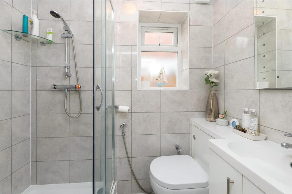 Ensuite Bathroom