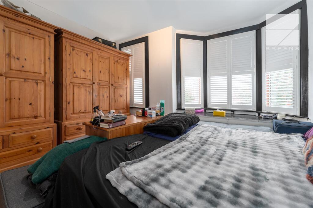 26 Leasownes Road_0037.jpg