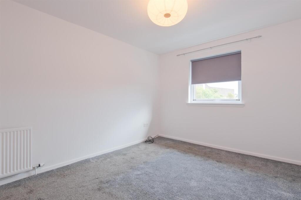 018-32 Cairn Court, Motherwell, ML1 1TD.jpg