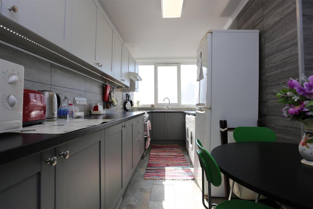 1a Sussex Heights (6).JPG