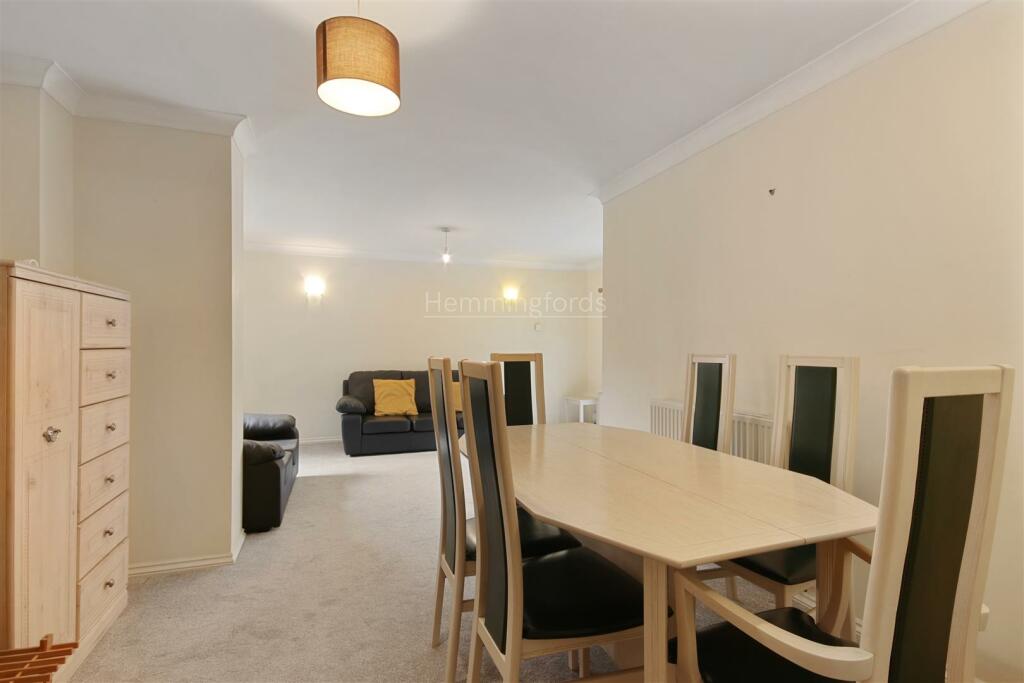 03-08e977446 - AM - 56 Leeds Court, 201 St. John S
