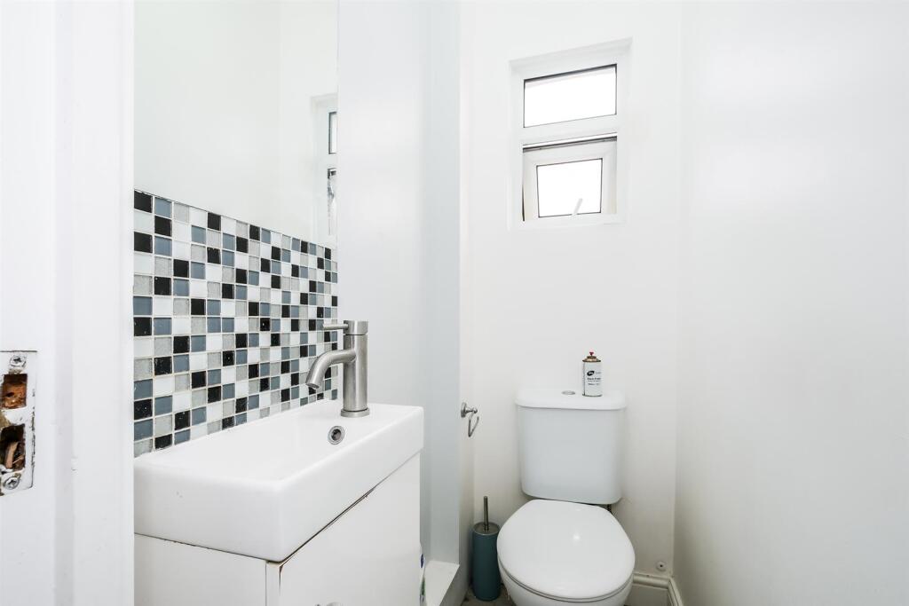 Rowden Park Gardens-10_web.jpg