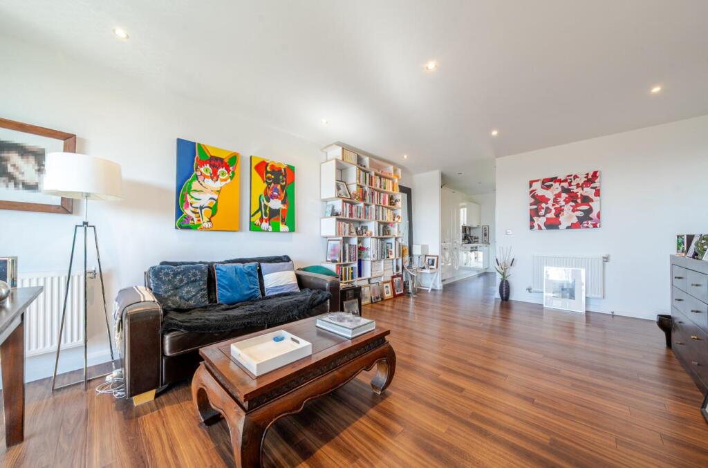 Davidson Frost-Wellings, DFW, Welford Court, Edgwa