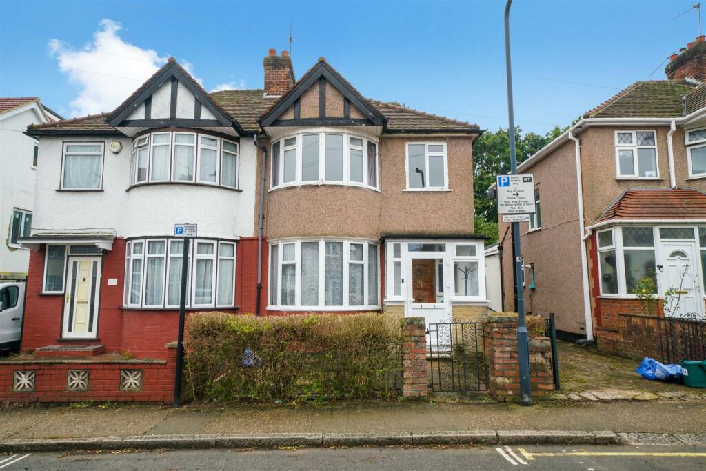 16 Elton Avenue - ipD3omKniIAHOtpIYT1x.jpg