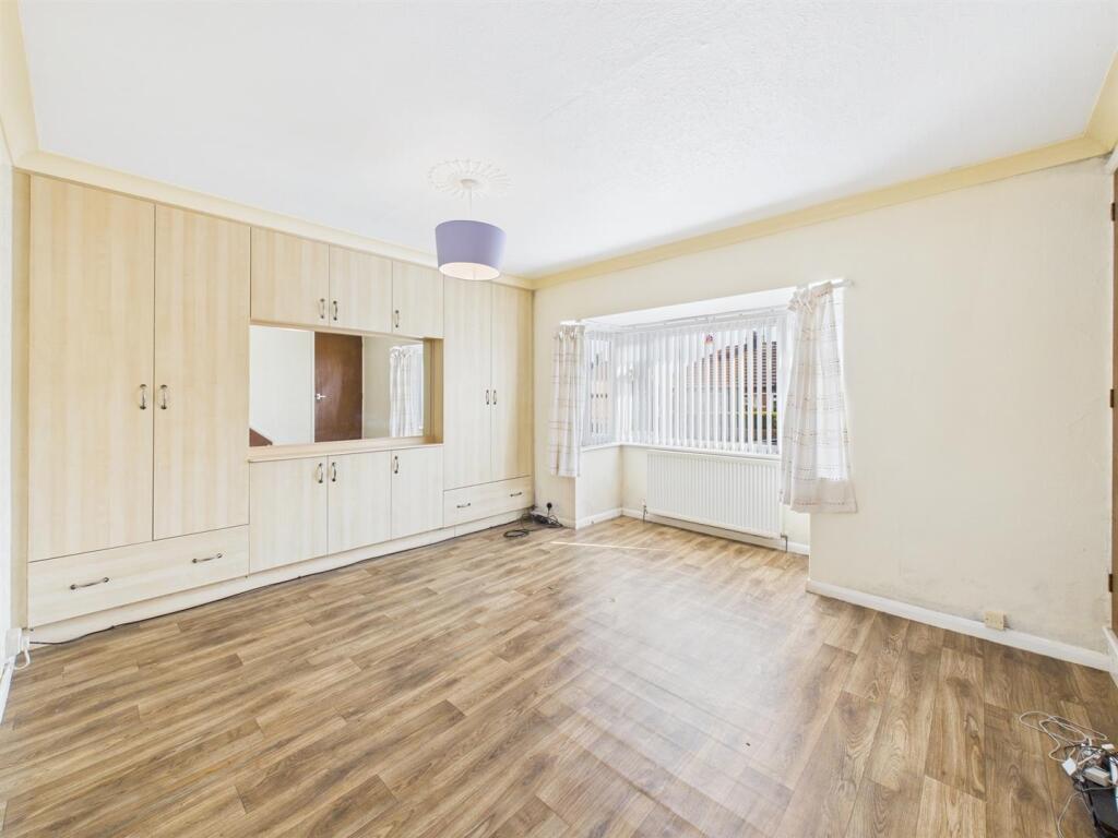 Bedroom: