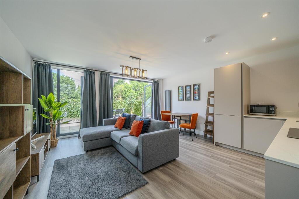 Lounge/Kitchen/Dining Room