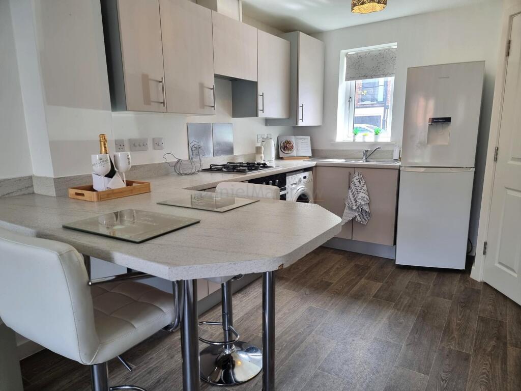 Open Plan Kitchen / Lounge