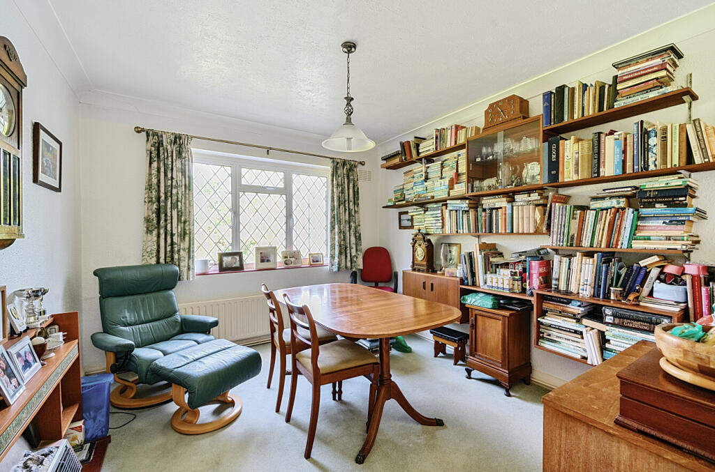 1299662-9-68383c4...