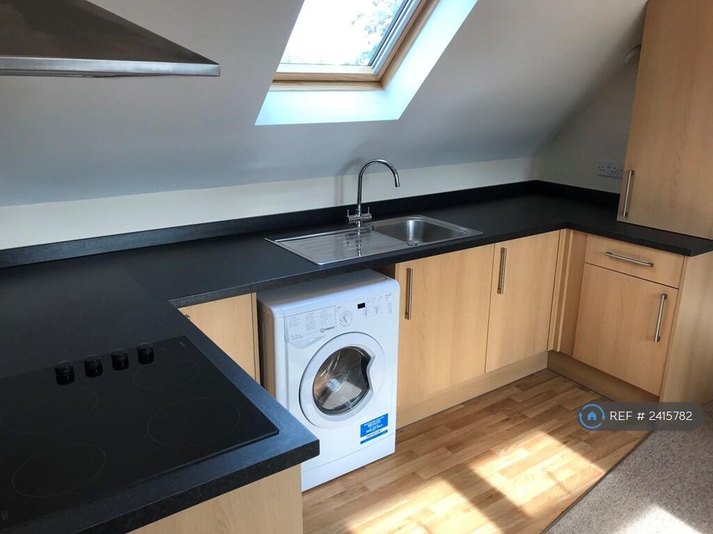 Kitchen With Fitted Appliances 