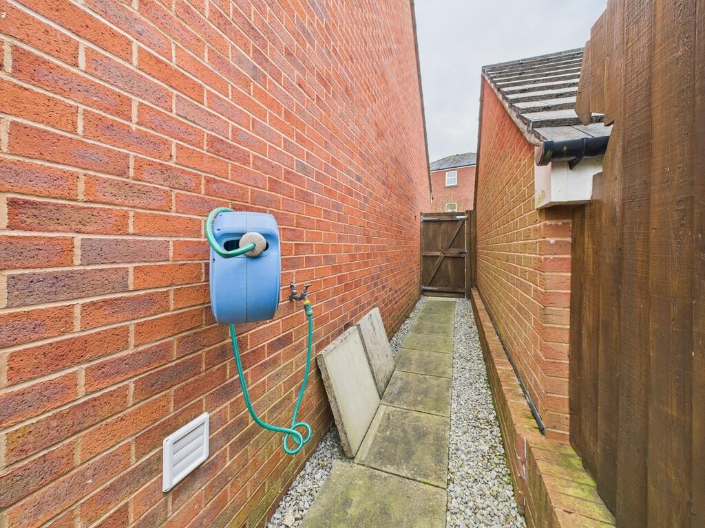 CAM02089G0-PR0429...