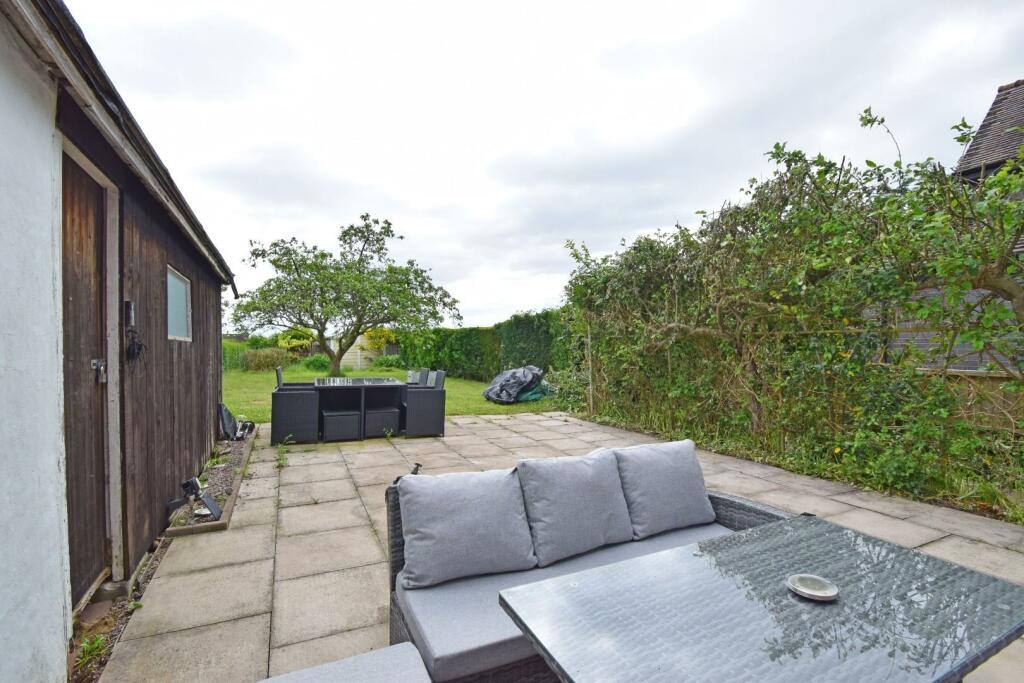 198A Old Birmingham Road, garden a.jpg