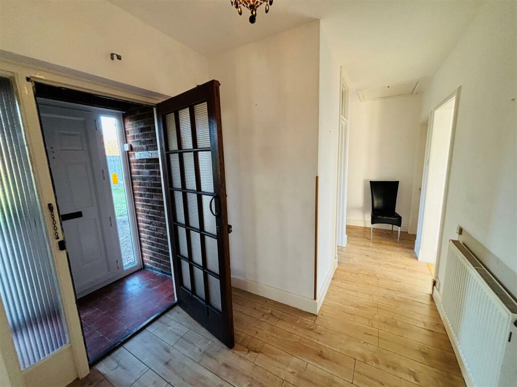 12sandhall.jpg