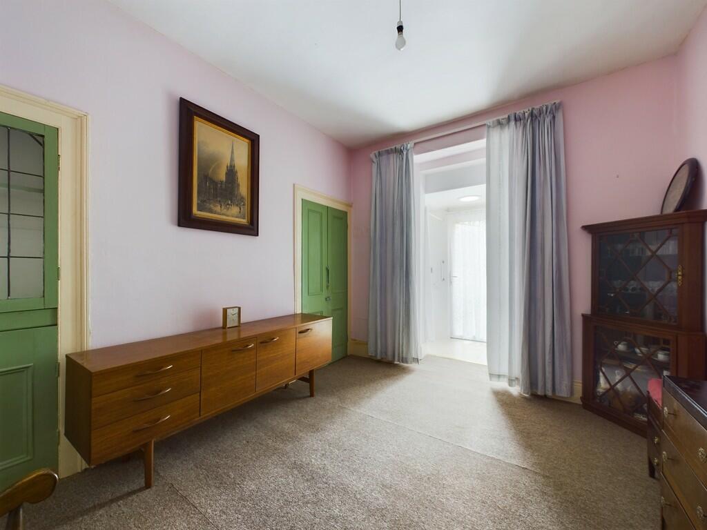 CAM03974G0-PR0024...