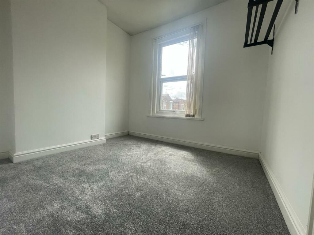 MH 60 Sheffield Bed2.JPEG
