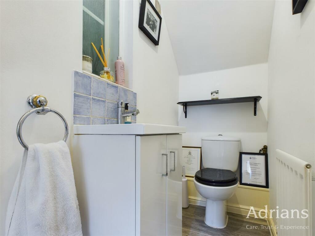 CLOAKROOM
