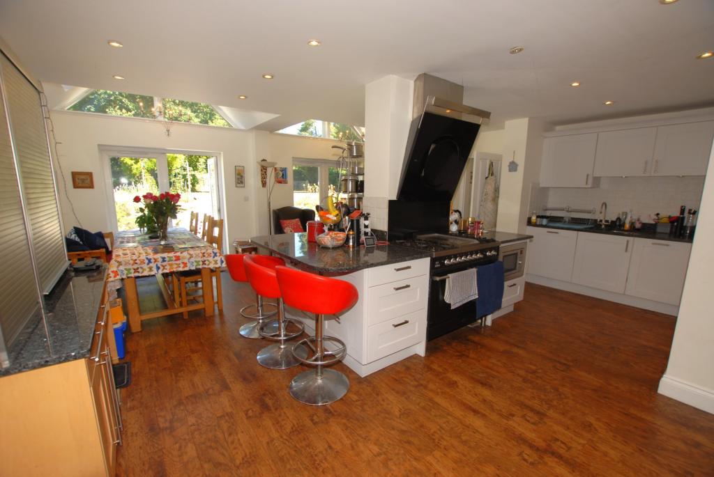 Kitchen/Dinning Room