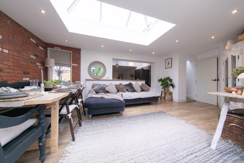 Rear lounge &amp; dining space