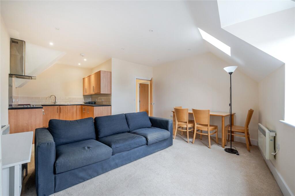 Kitchen/Reception