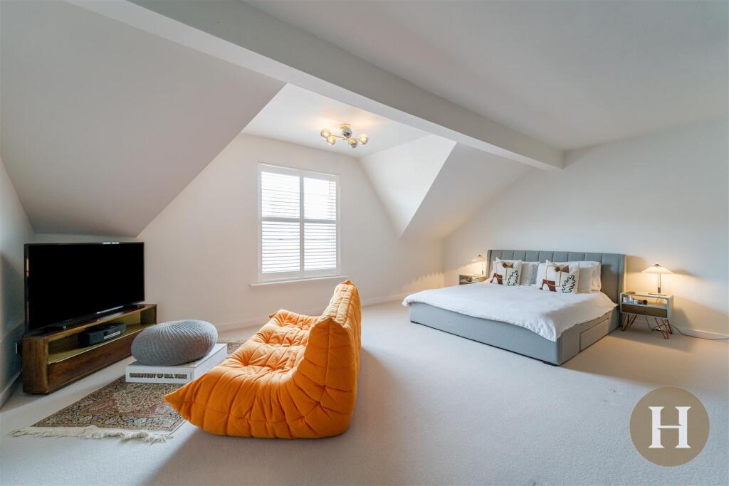 Hadleigh Estate Agents-43.jpg