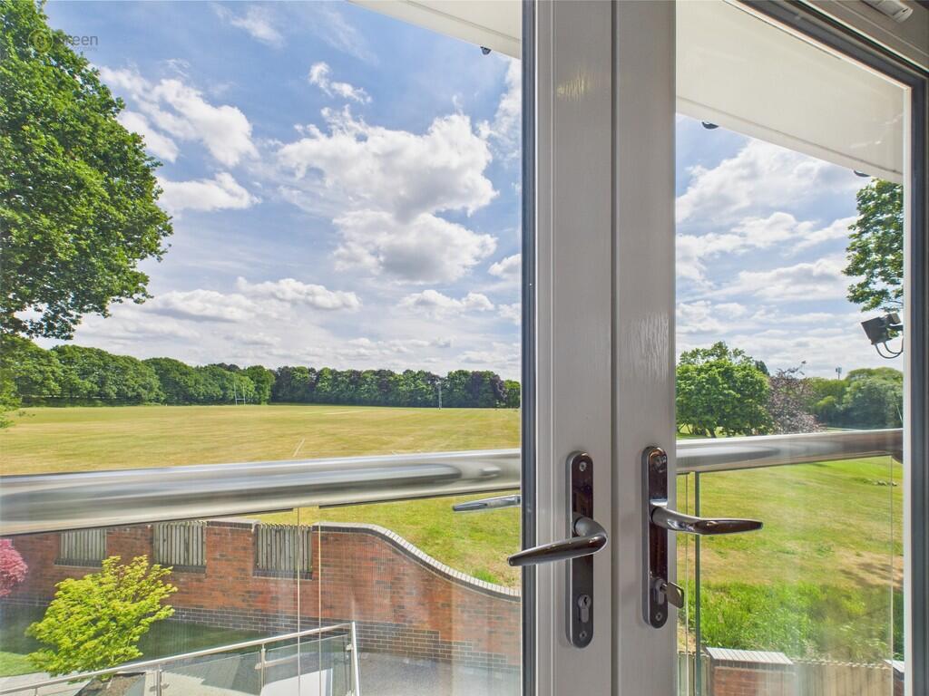 CAM03830G0-PR0156...