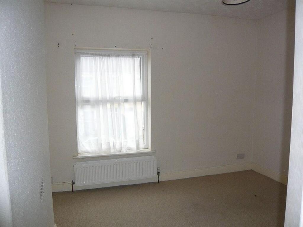 Charles Street.48 - bedroom1.jpg