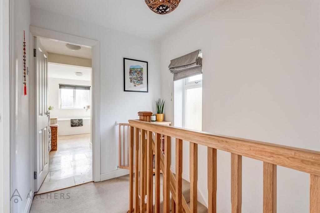 30HollinsLane(Interior)(16of26).jpg
