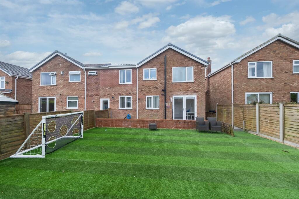 31 Yew Tree Drive-030.jpg