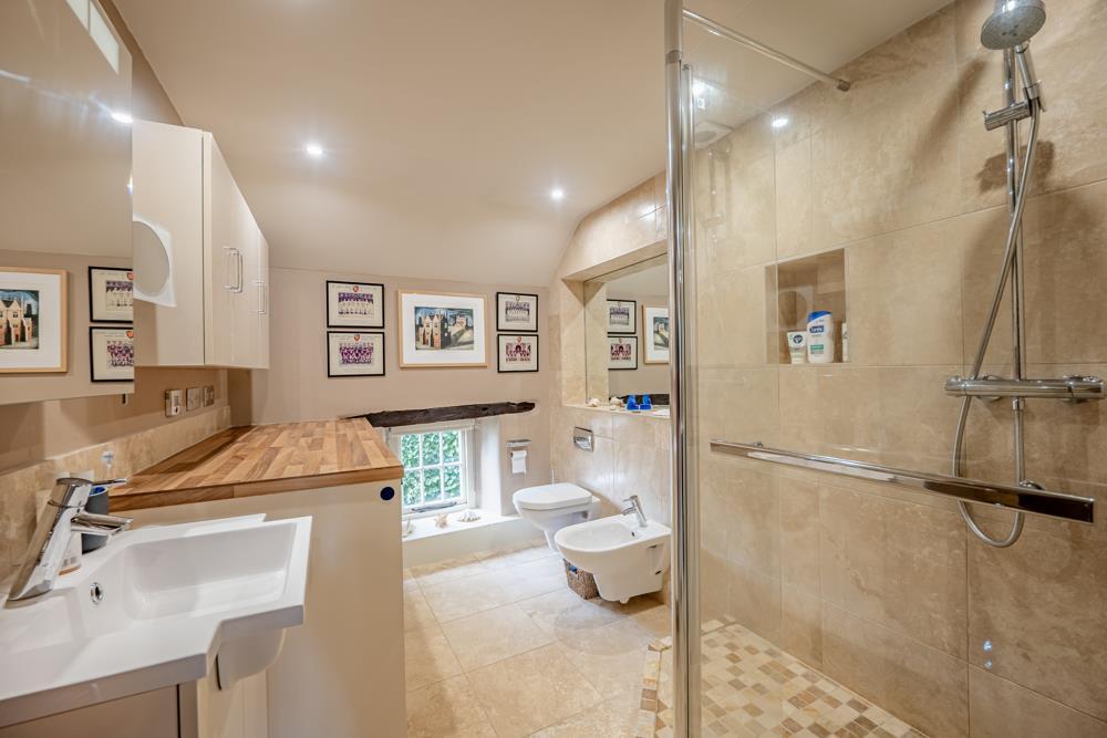 7 St Margarets Place-21.jpg