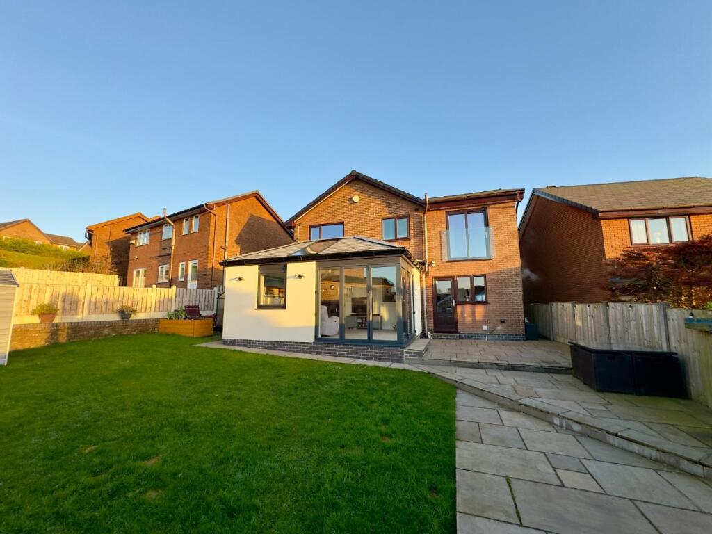 Garden 1 Photo, Clockhouse Grove, Burnley, 5 Bedro