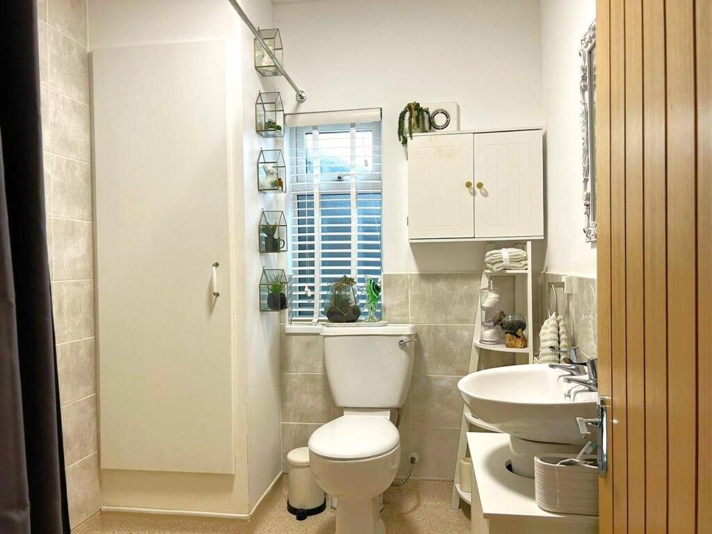 Wet Room.