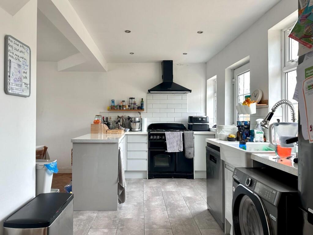 Kitchen/Breakfasting
