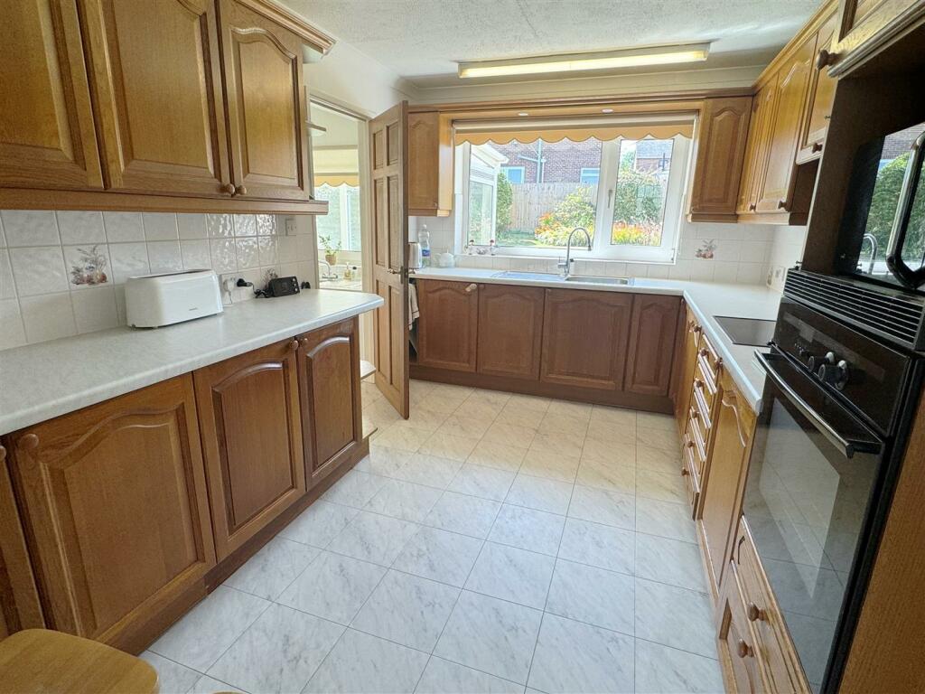 Kitch 1.JPG
