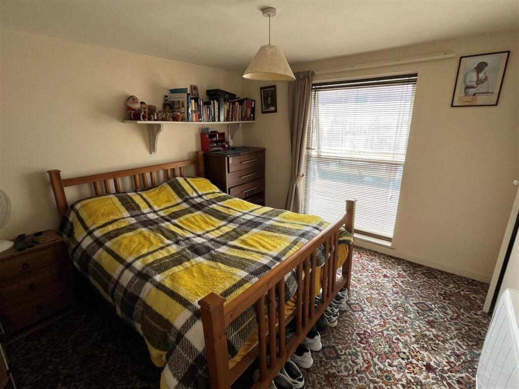 Bedroom One.jpg