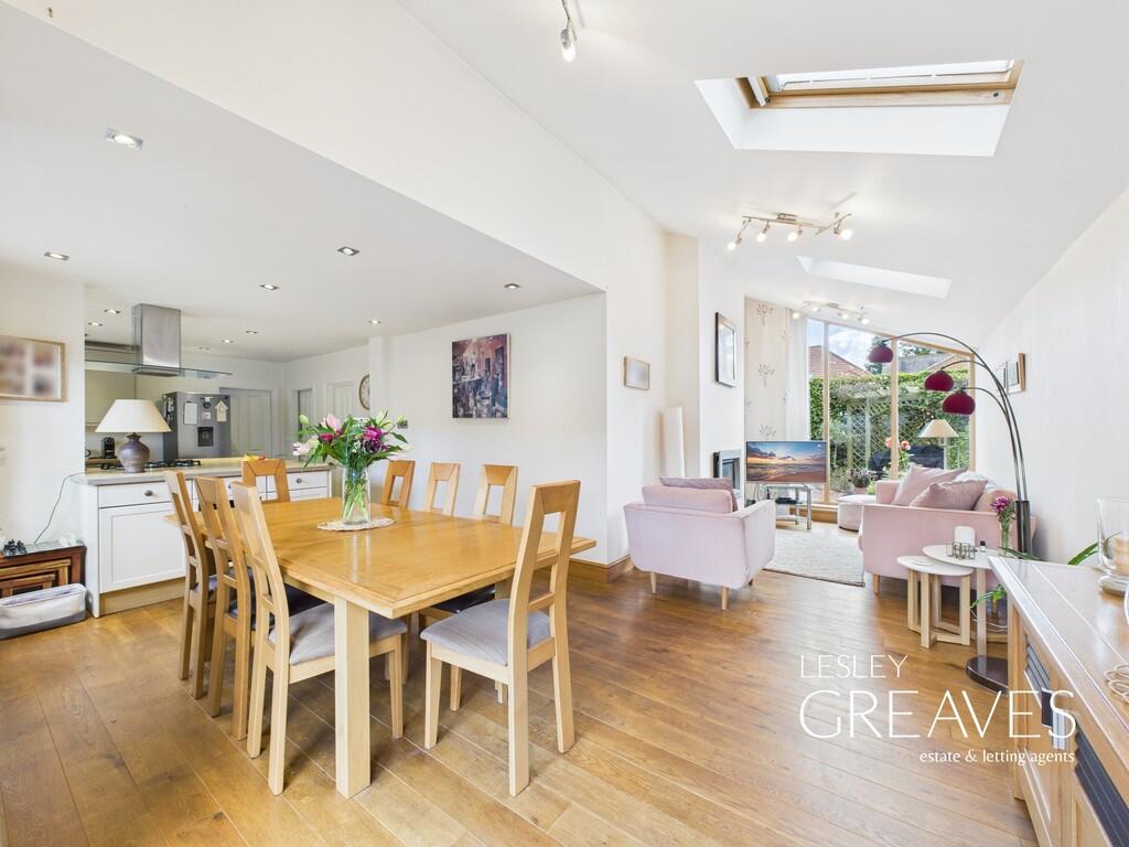 Open Plan Living/...