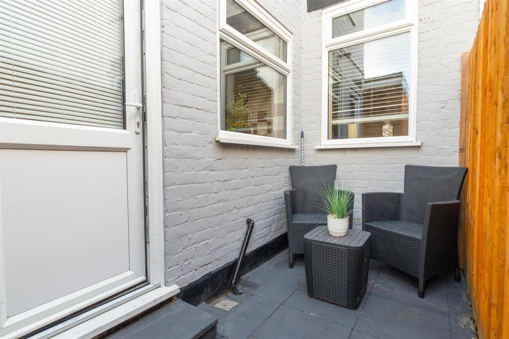 Rear Garden..jpg
