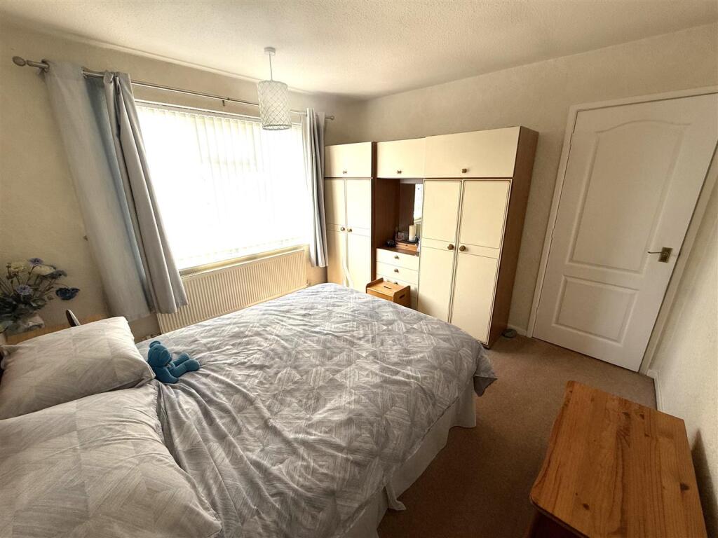 bed 1 a.jpg