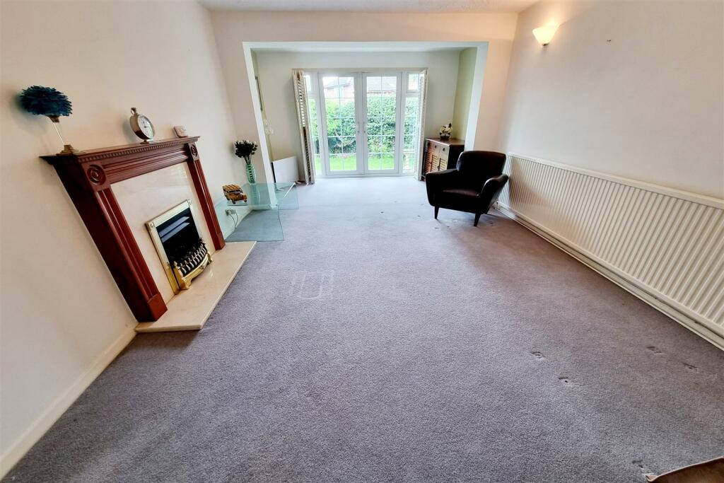 EXTENDED REAR RECEPTION ROOM: PIC. 1