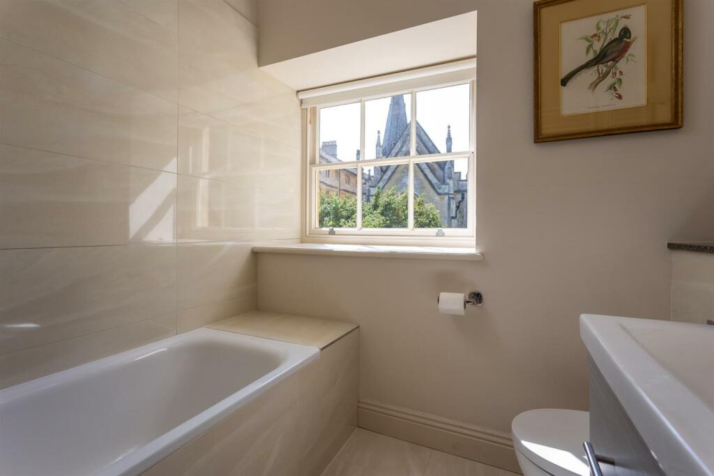 57 - 7 Sherborne Stables - GL54 3DW - Web.jpg