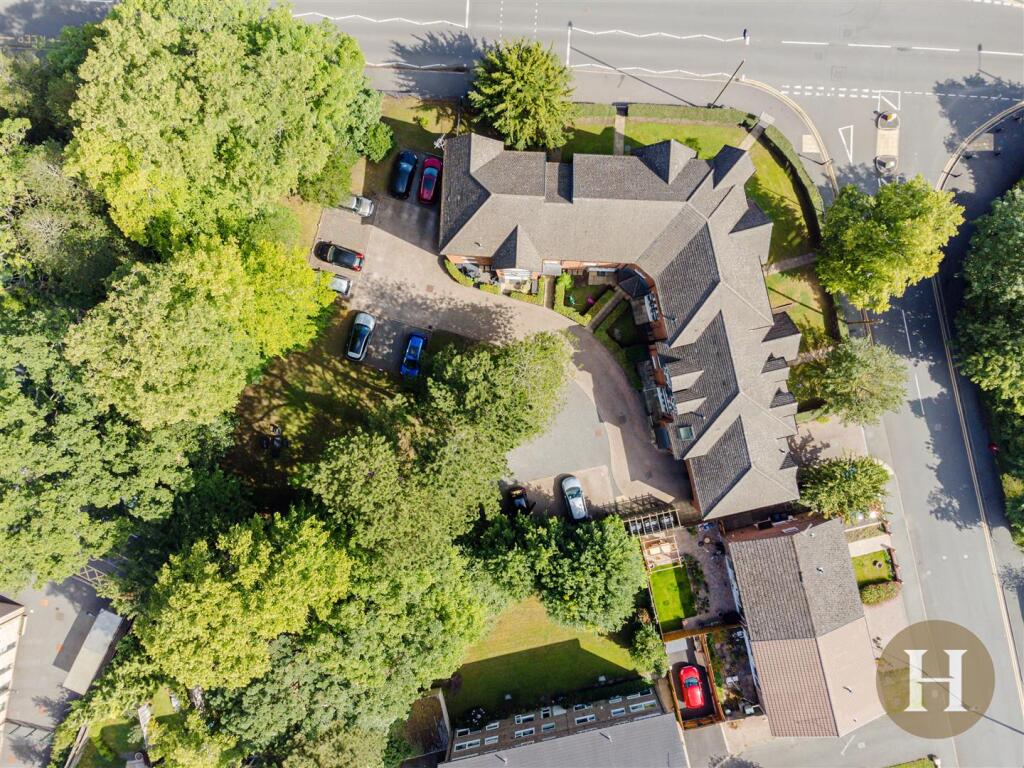 Hadleigh Estate Agents-31.jpg
