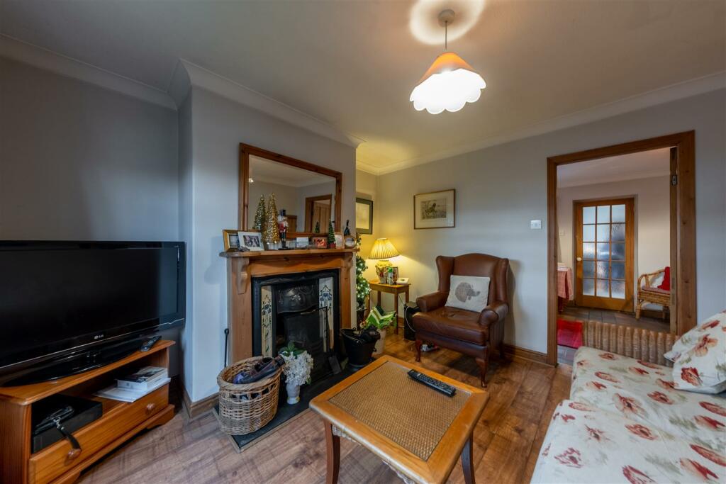 7 Elm Tree Cottages - 3.jpg