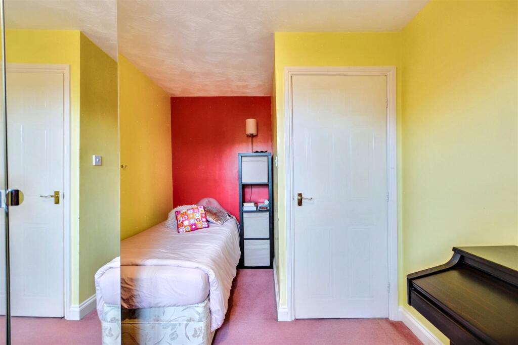 Bedroom 2_2.jpeg