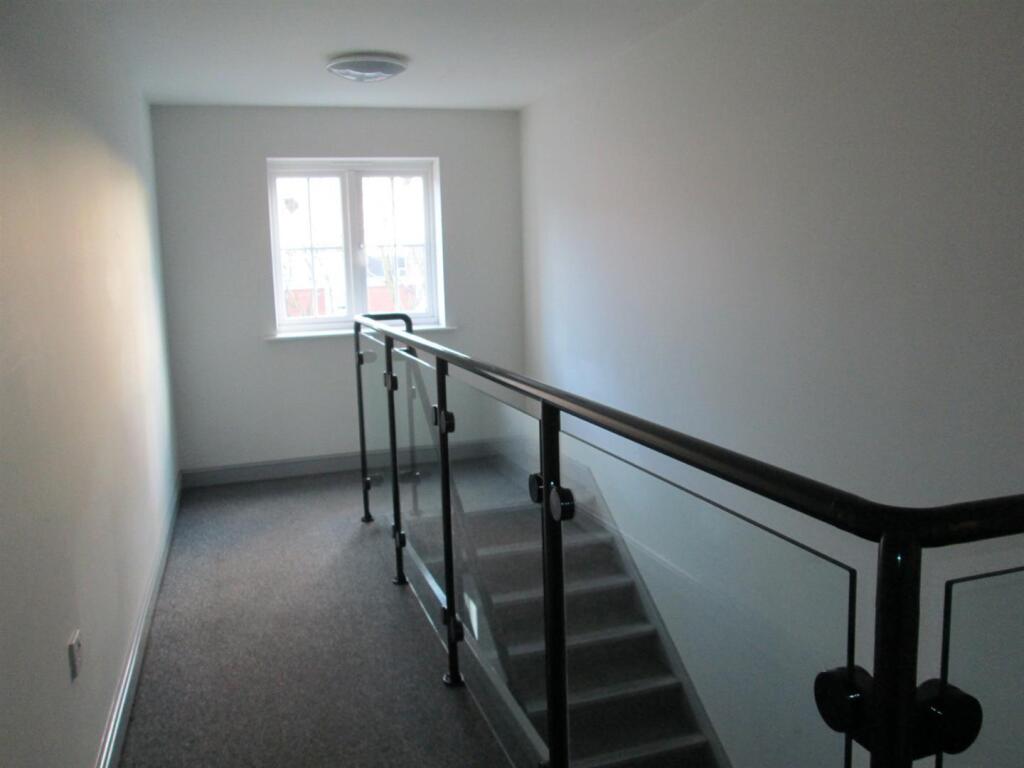 40 flash road stairs.jpg