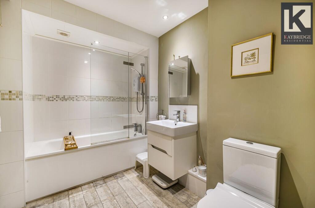Elm Road, Epsom - KT17 2EU