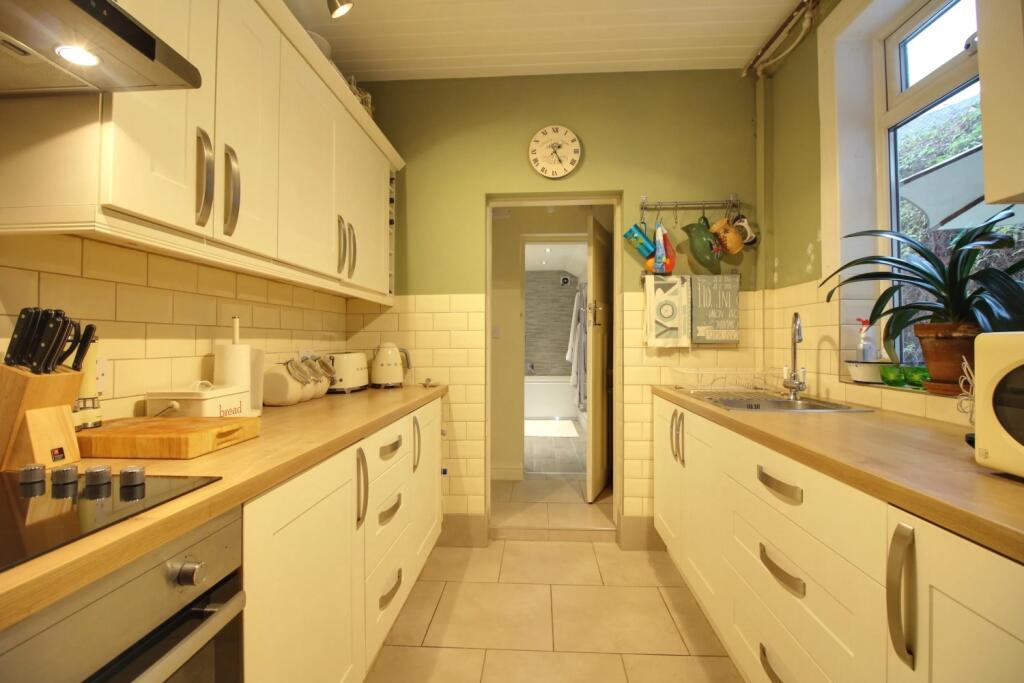 Kitchen 1