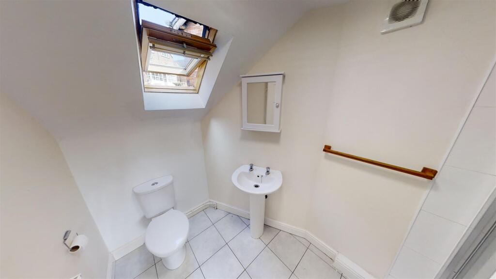 2-Harcourt-Crescent-Sheffield-S10-09192020_082759.