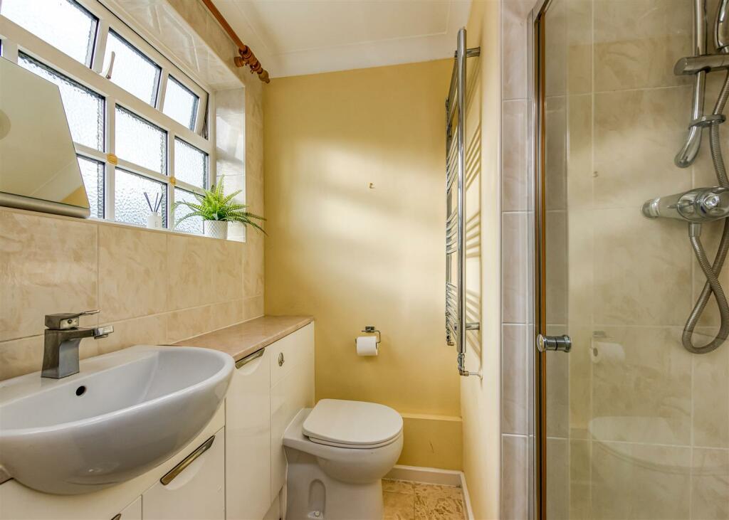 6 Redmoor Gardens-Shower Room.jpg