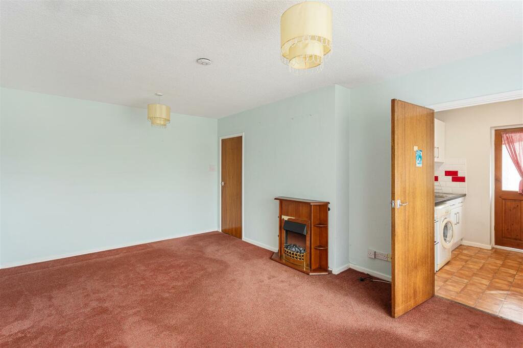 17_Orchard_Close_13.jpg