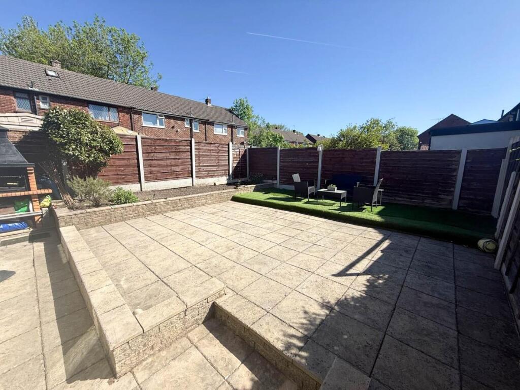 Outside - Rear Patio Garden