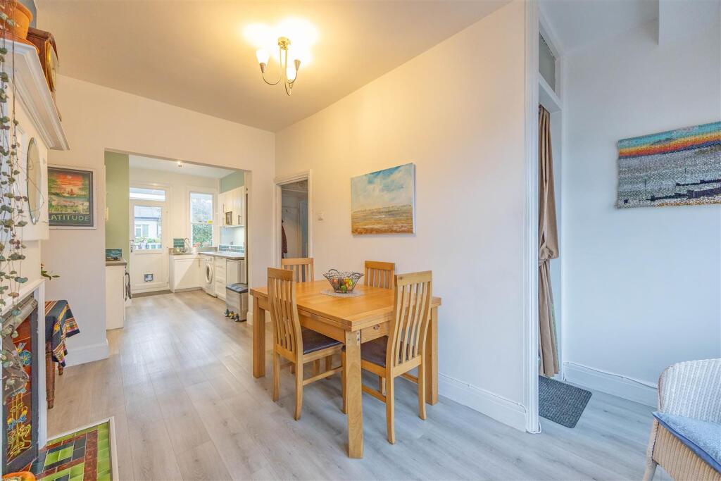 Dining Room/Kitchen