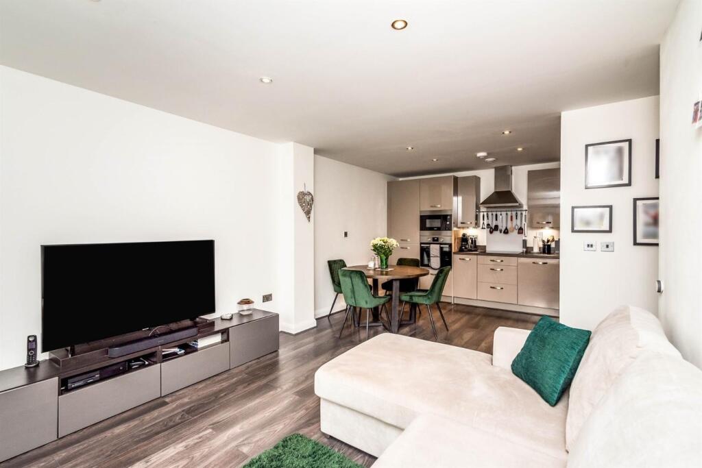 Chantry living area 2.jpg